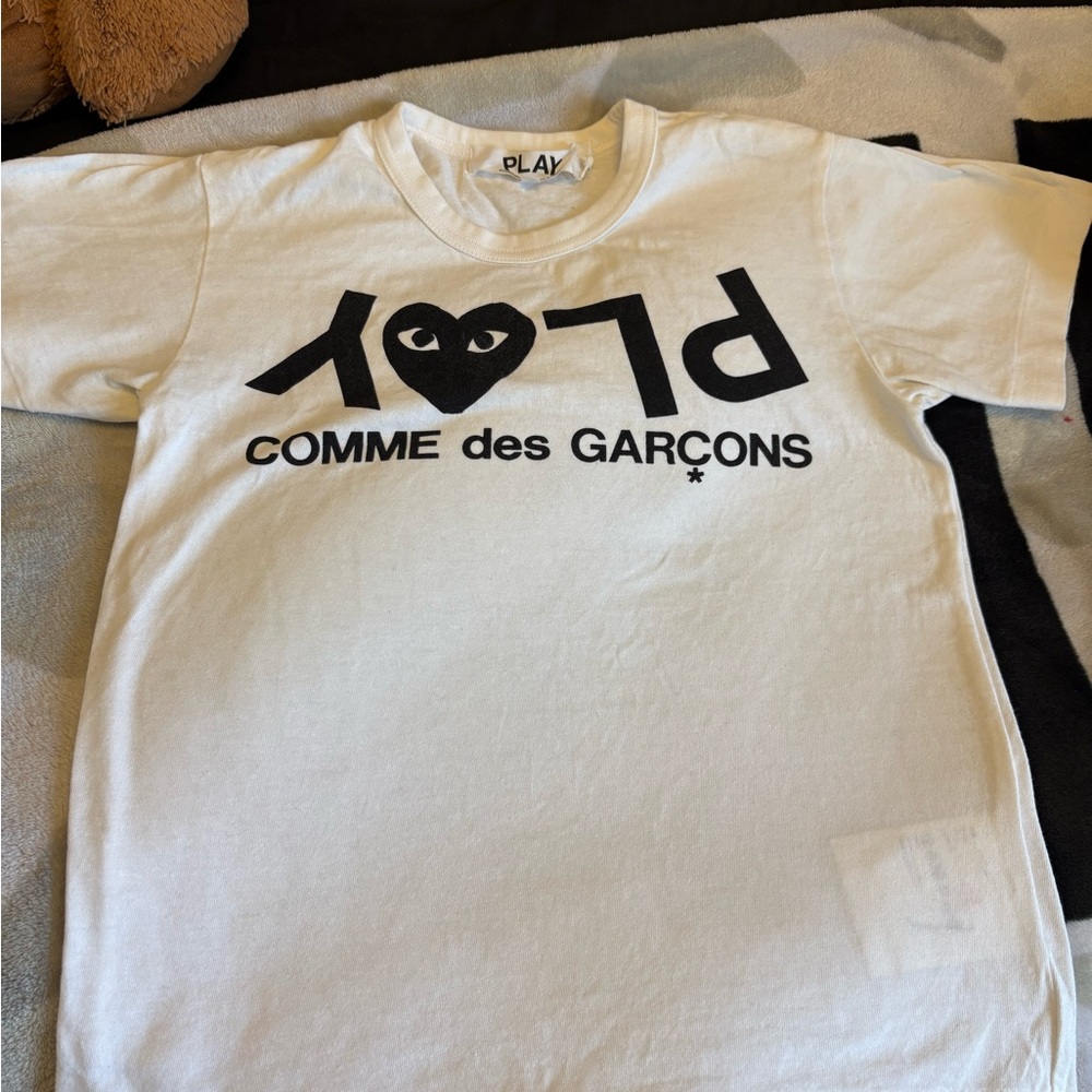 Comme des Garcons White and Black Short Sleeve Tee